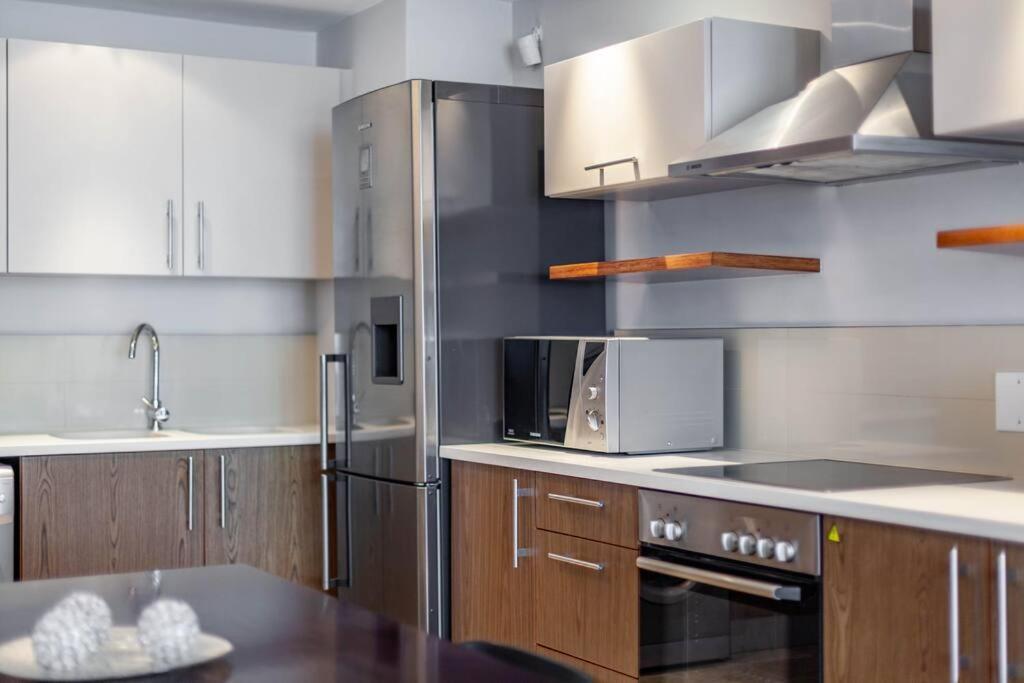 Apartment Waterfront Canal Luxury *