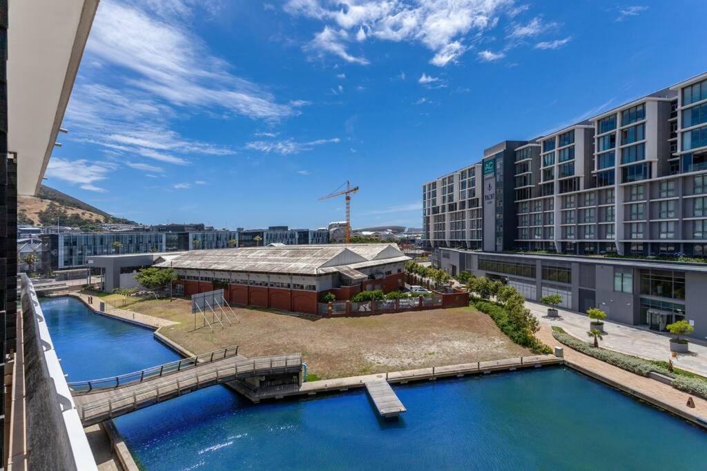 Waterfront Canal Luxury Apartment Kapstadt